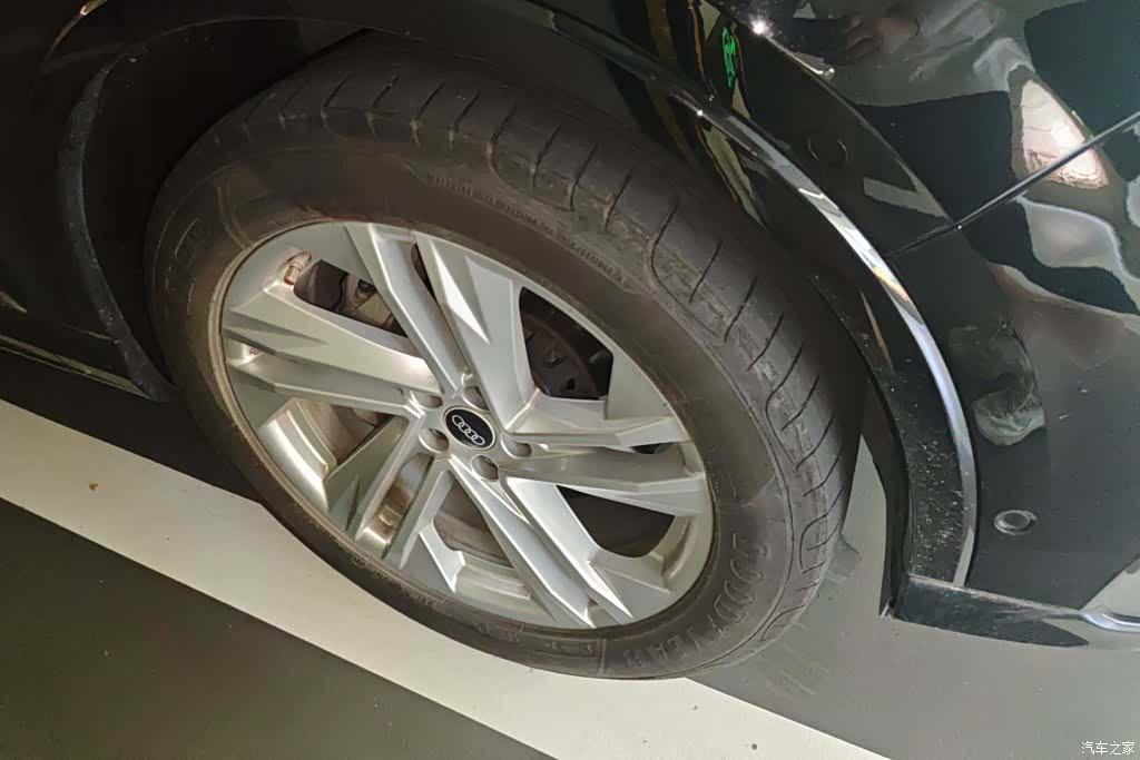 Audi Q7, 2022 6