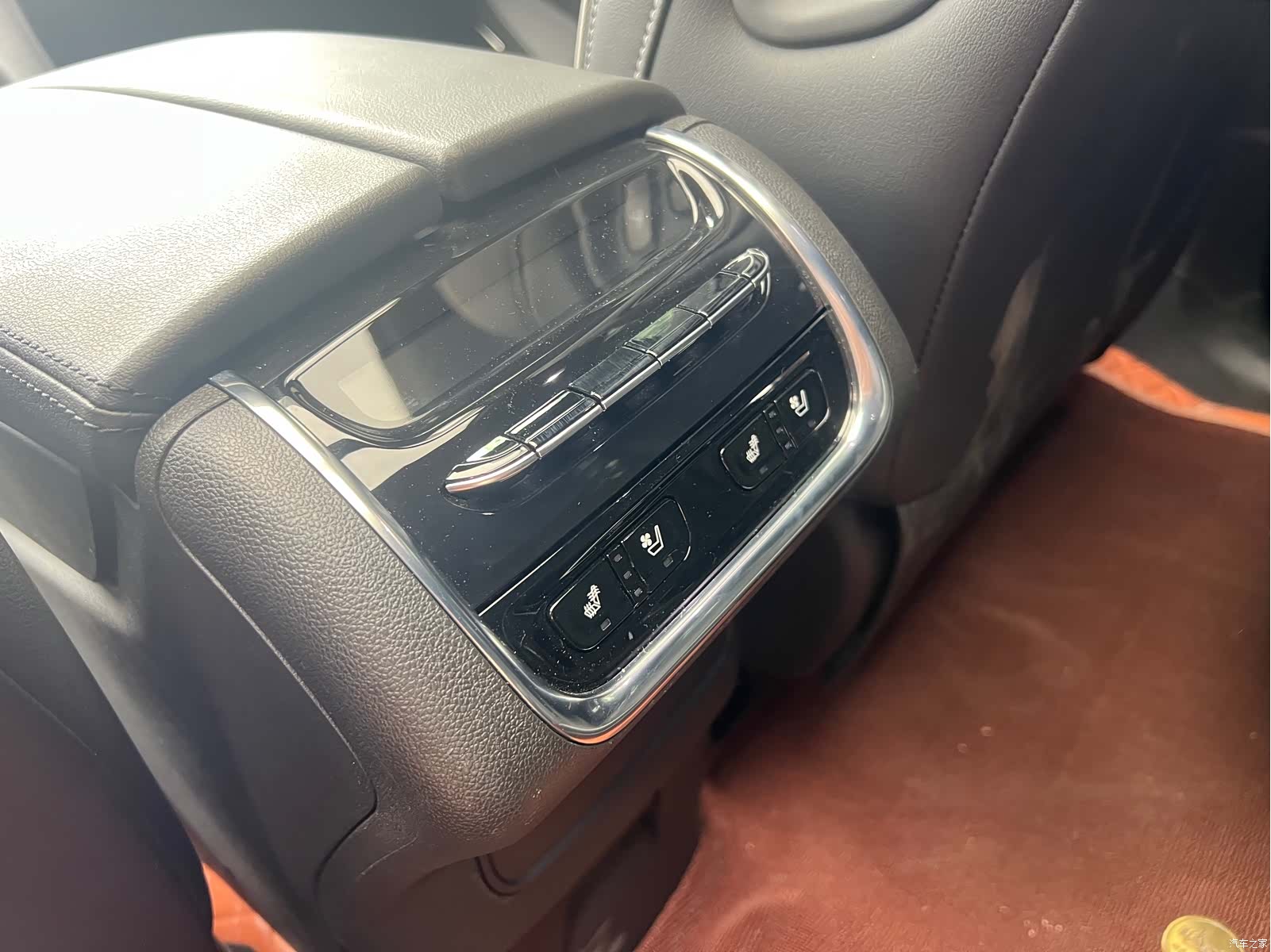 Buick Enclave, 2025 6