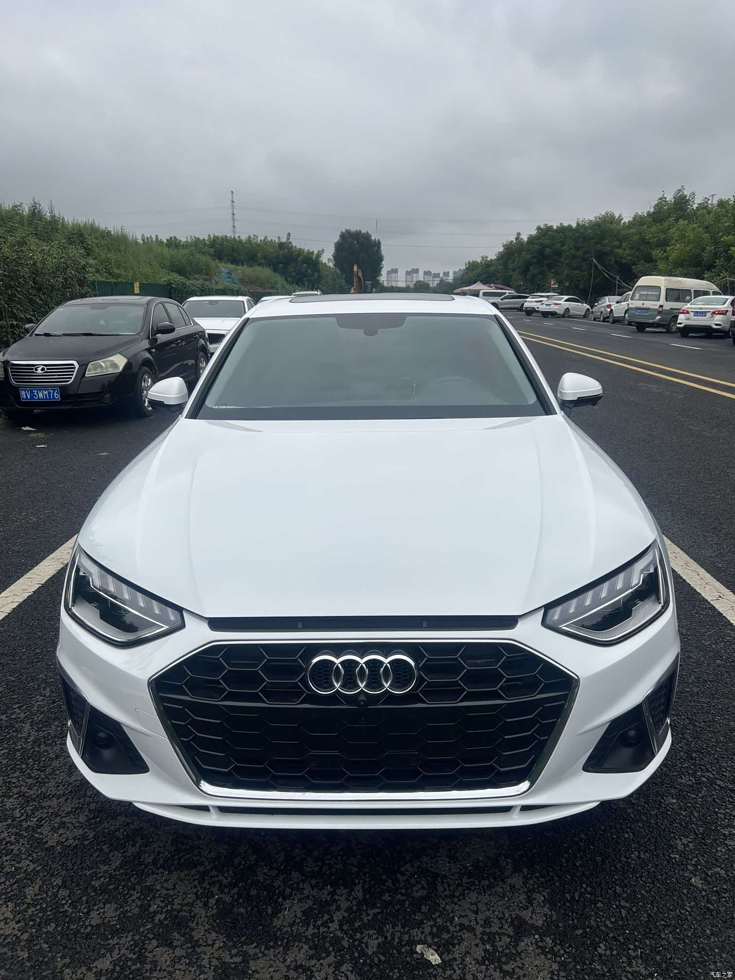 Audi A4L, 2022 1