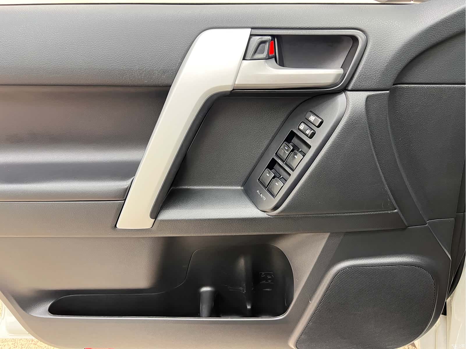 Toyota Prado, 2020 12