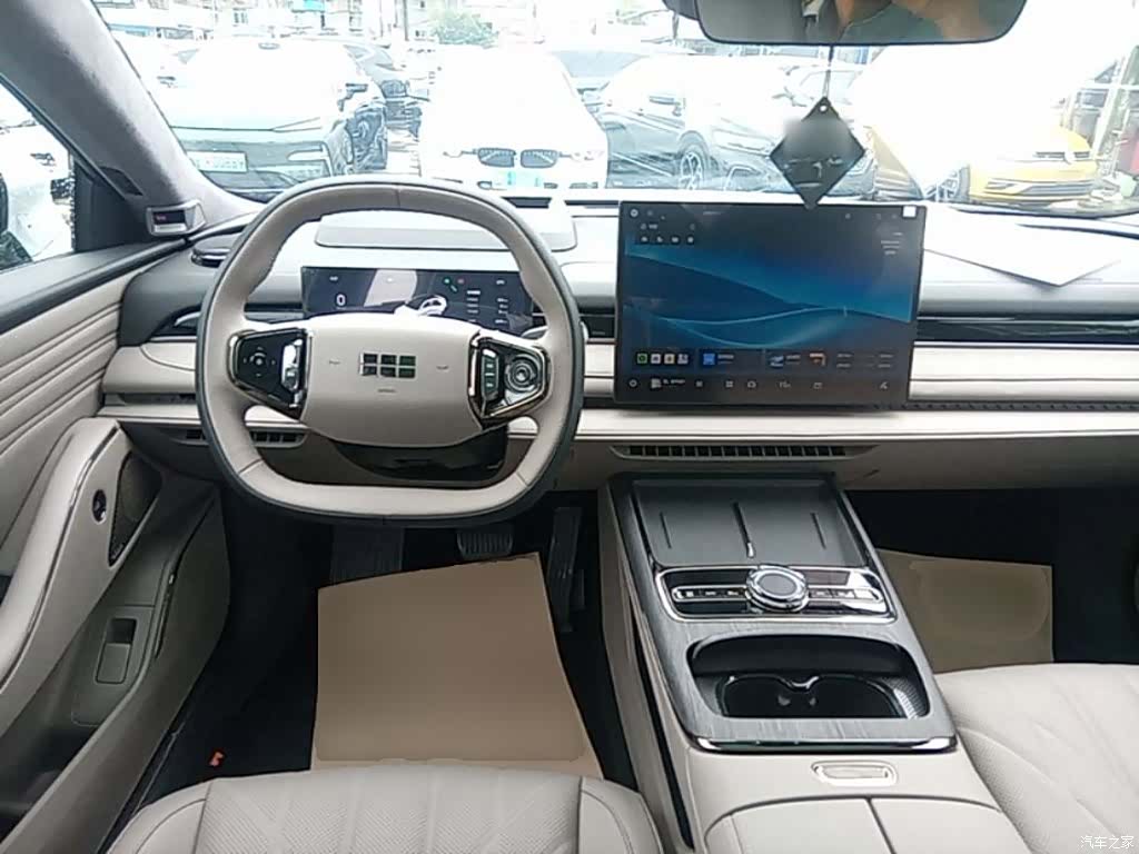 Geely 8, 2025 11