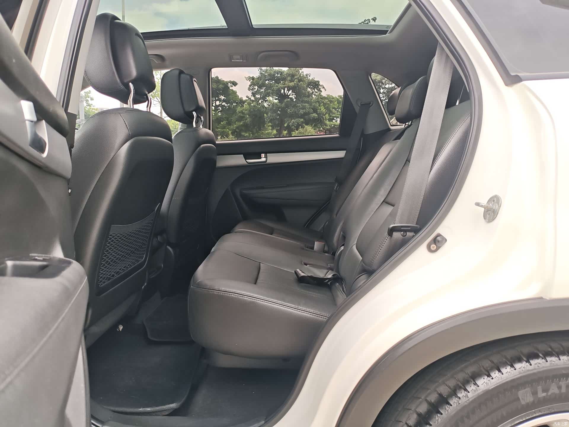 Kia 7, 2013 6