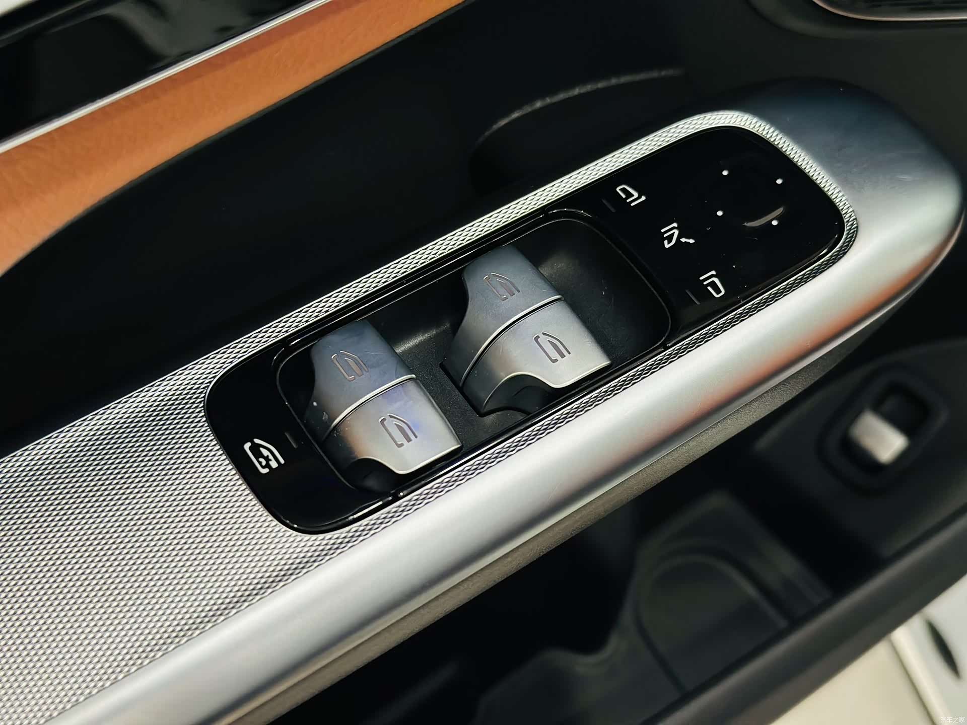Mercedes-Benz GLC, 2023 12