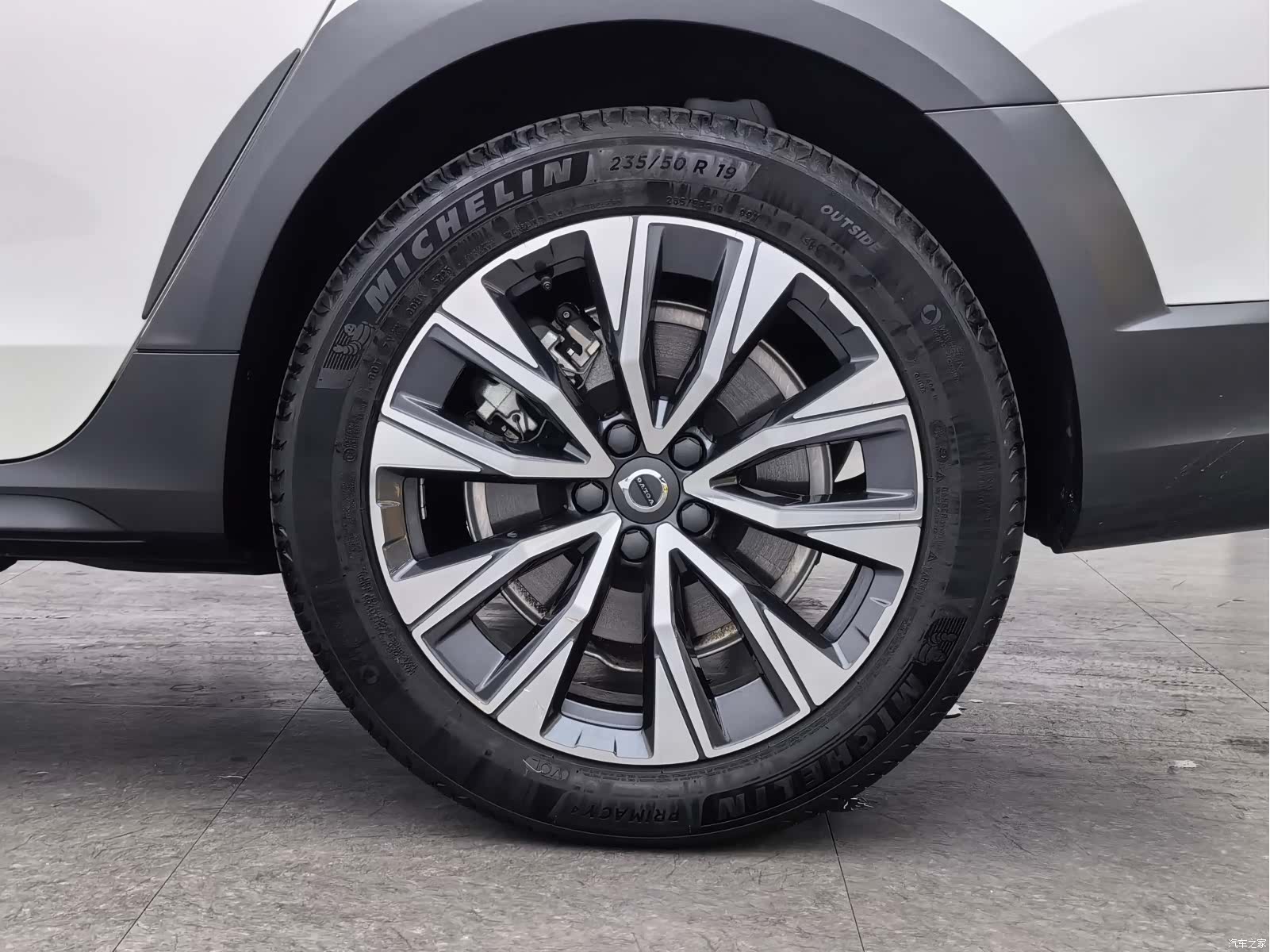 Volvo V90, 2021 14