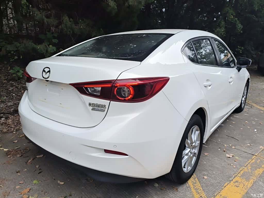 Mazda Mazda3, 2017 7
