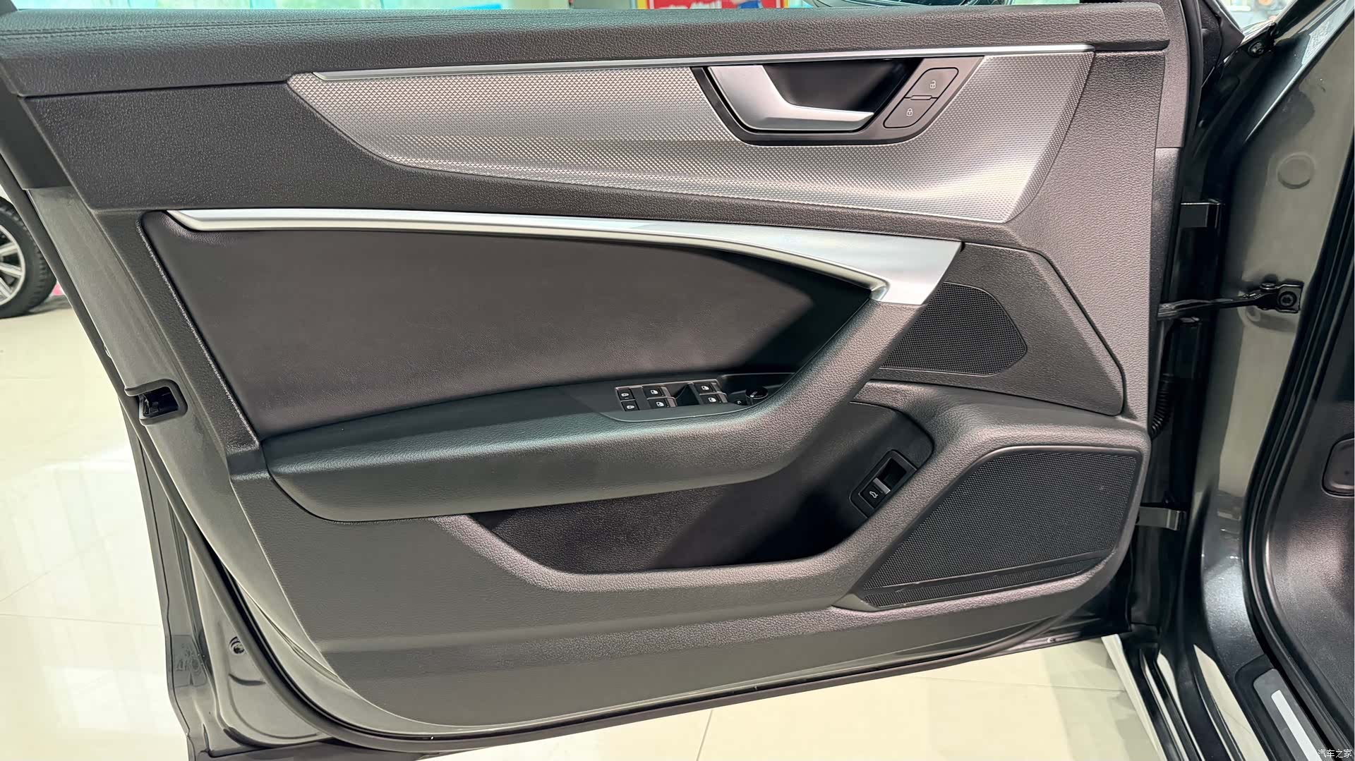 Audi A6L, 2020 12