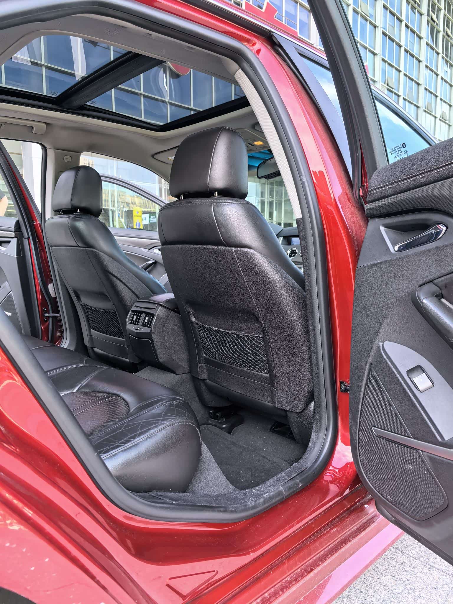 Cadillac CTS, 2010 8