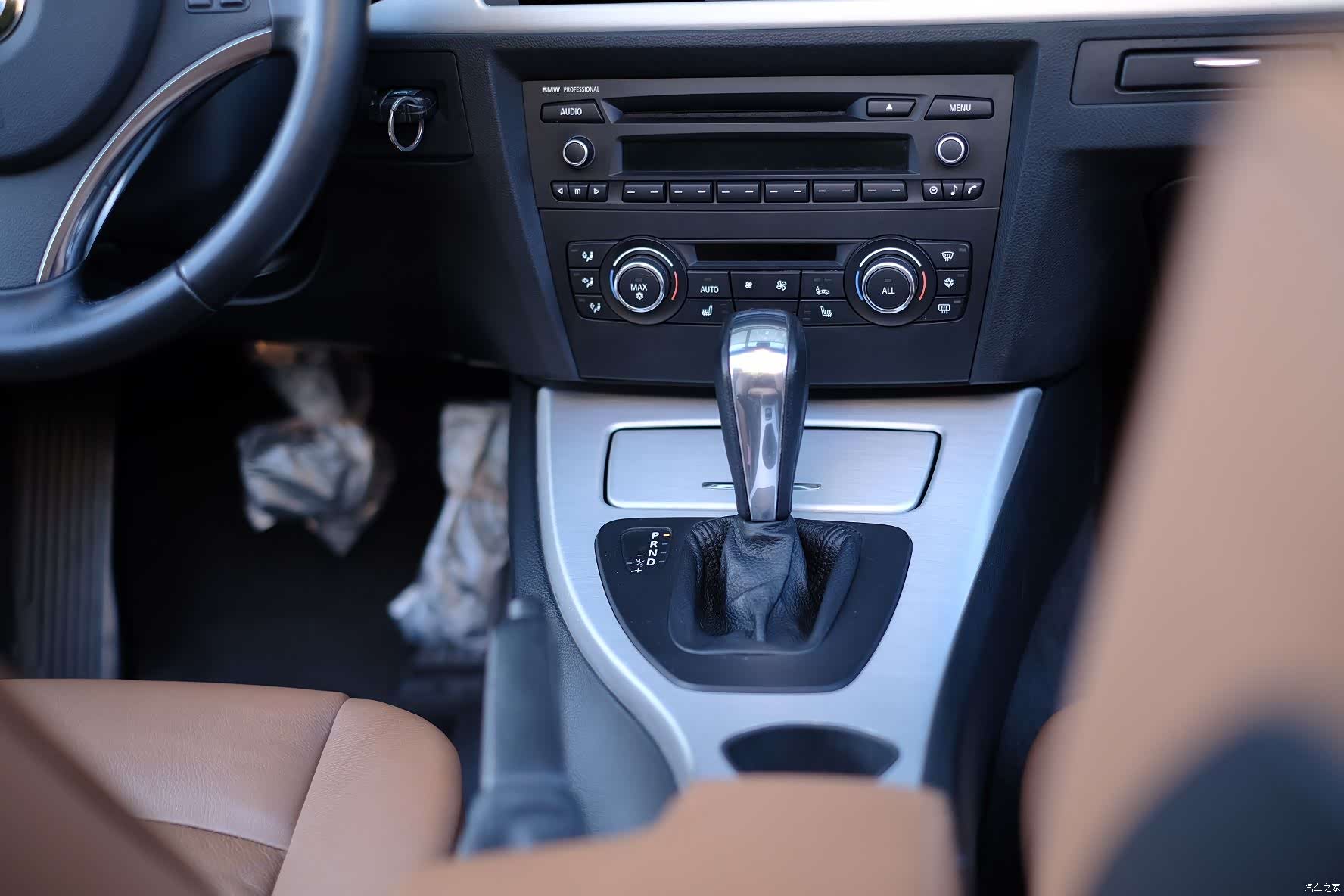 BMW 3 Series, 2011 33