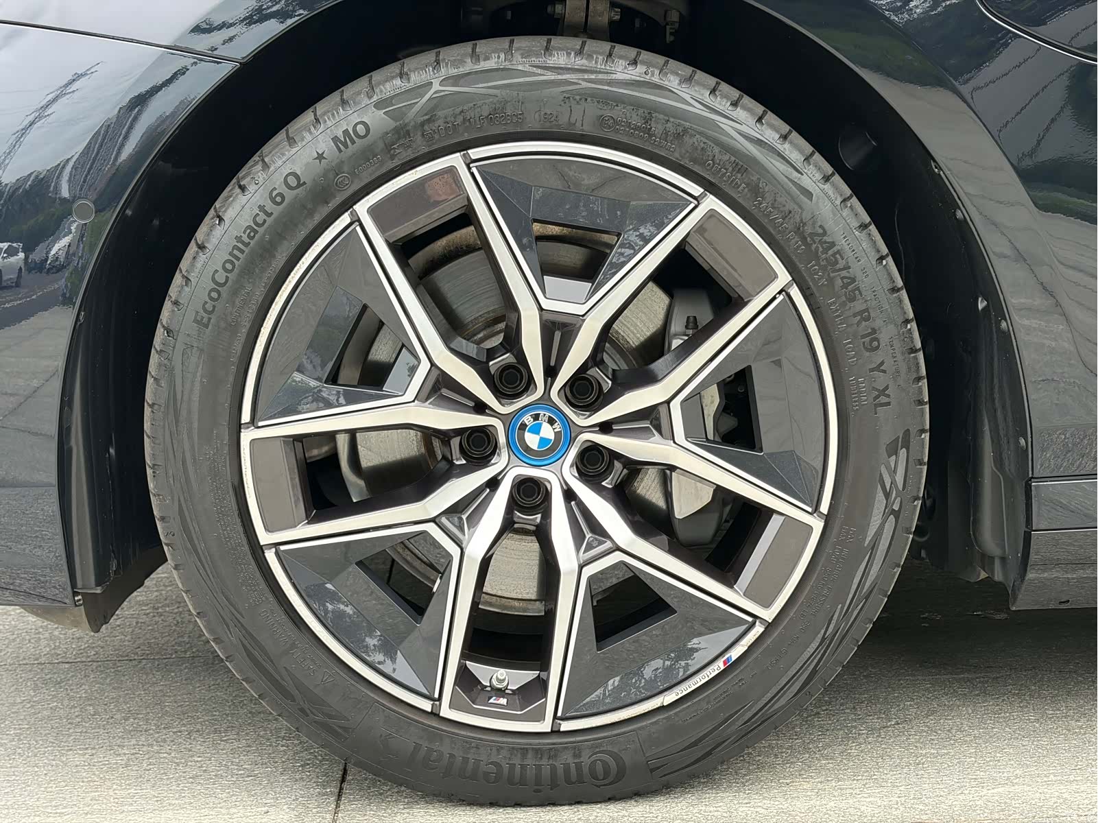 BMW i5, 2025 13