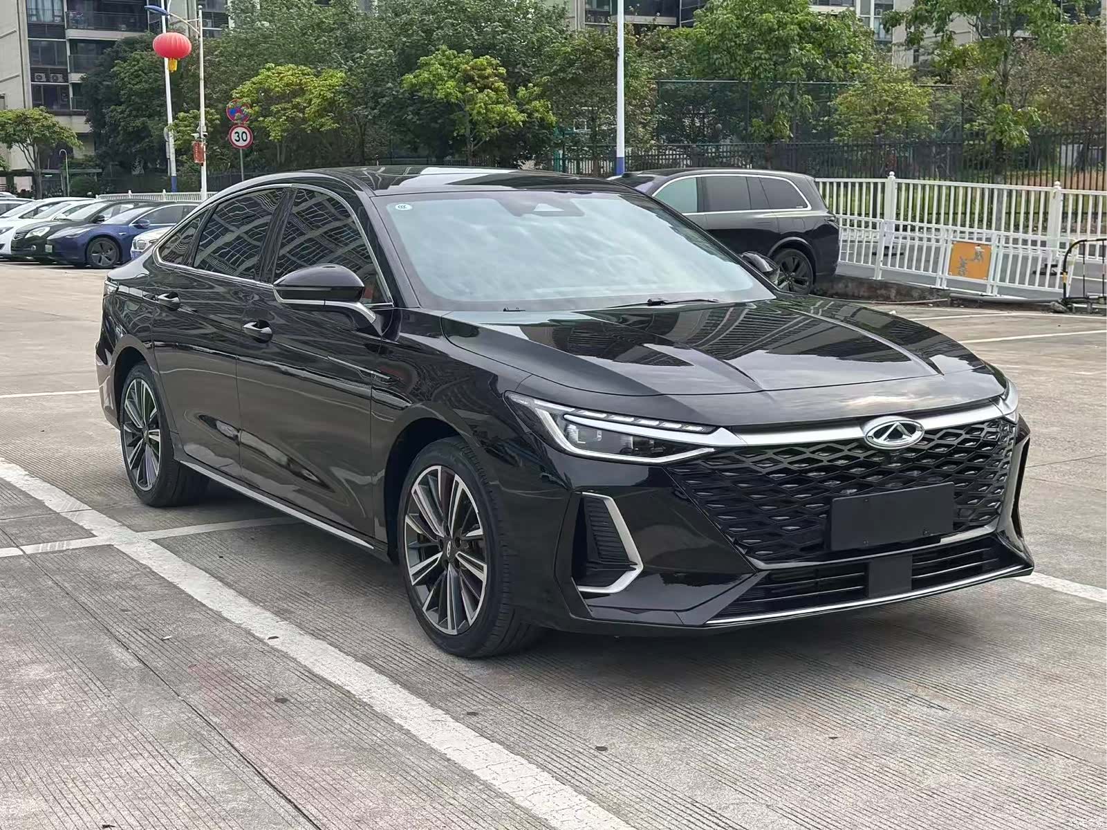 Chery Arrizo 8, 2024 3