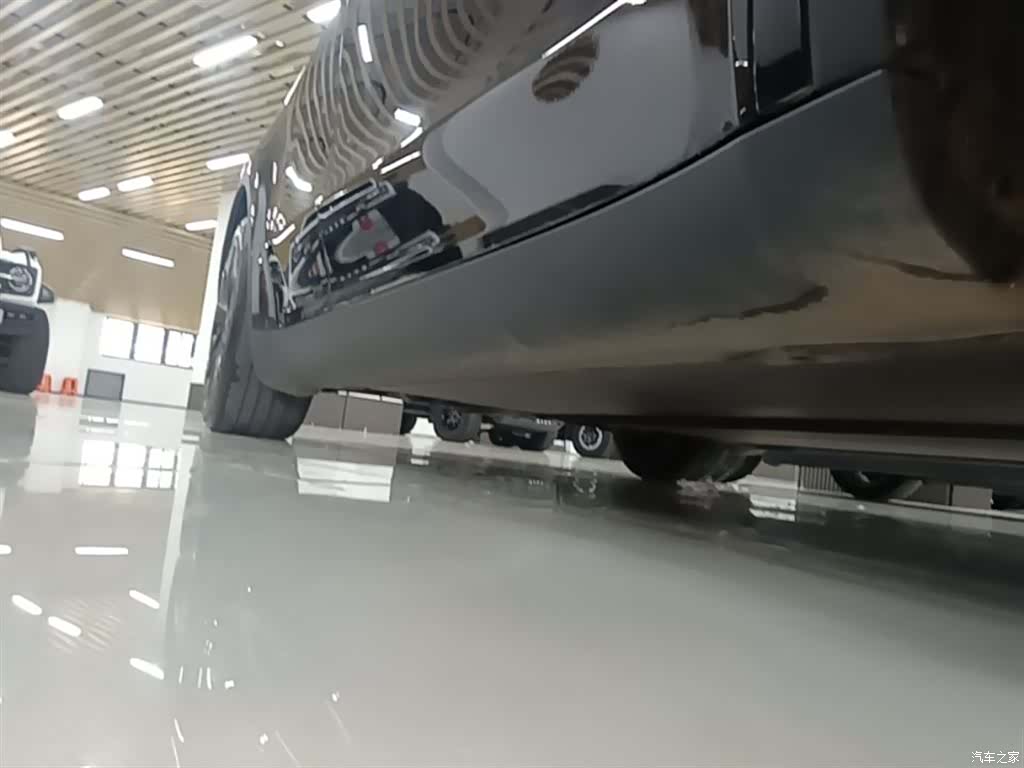 Tesla Model Y, 2024 21