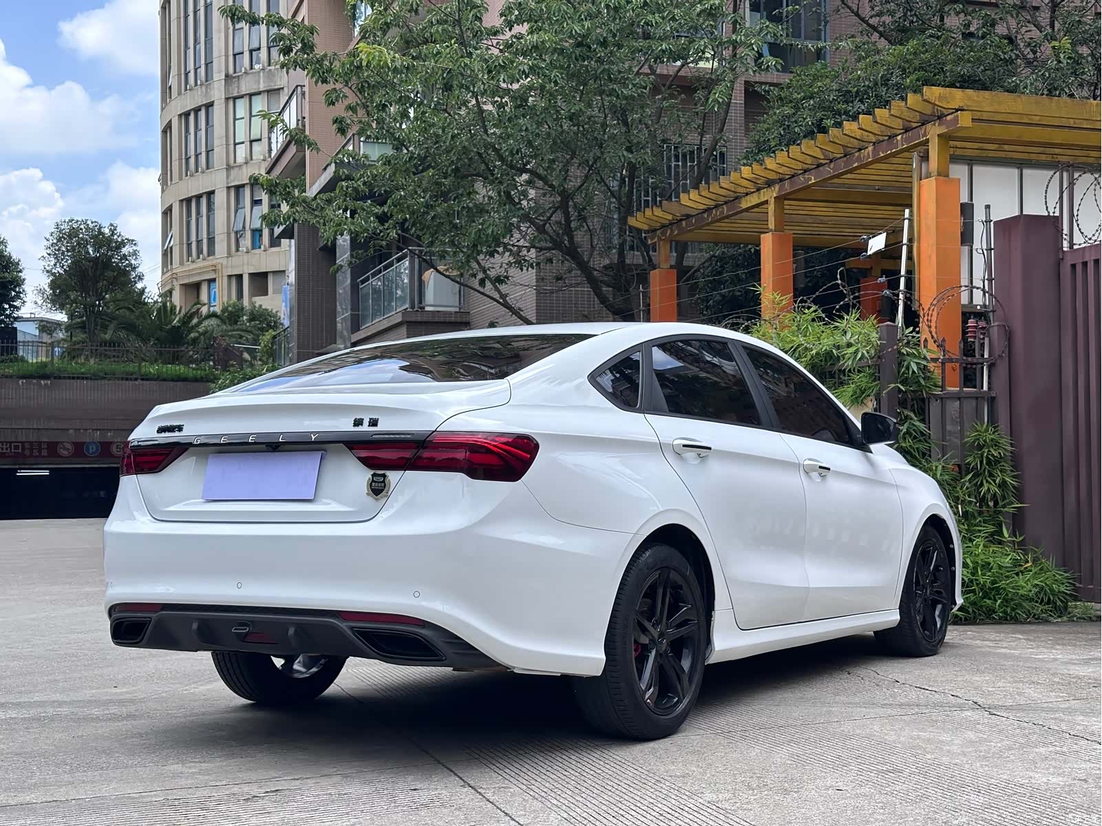 Geely Binray, 2021 17