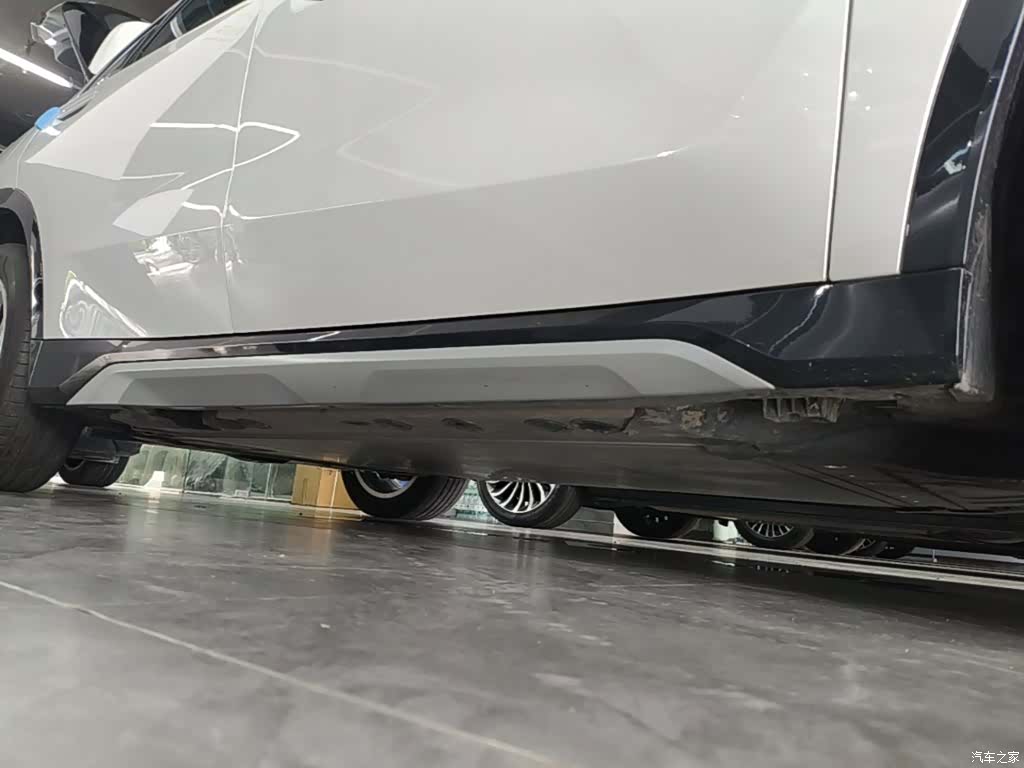 BMW iX1, 2025 21