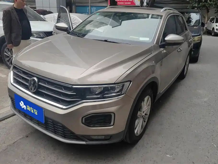 Volkswagen T-ROC exploring Songs