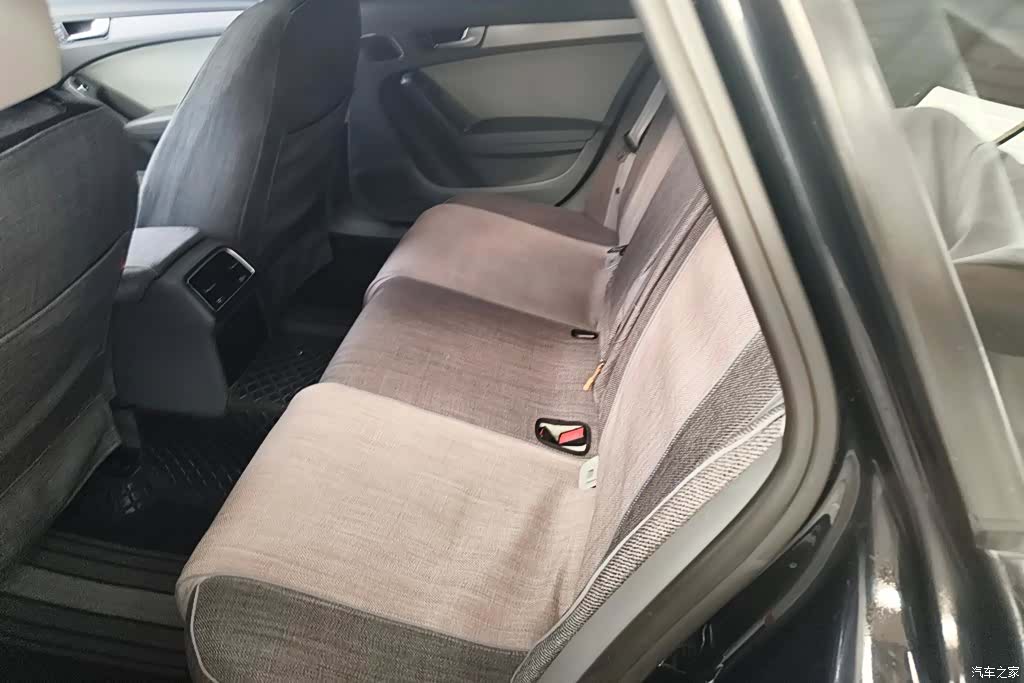 Audi A4L, 2014 11
