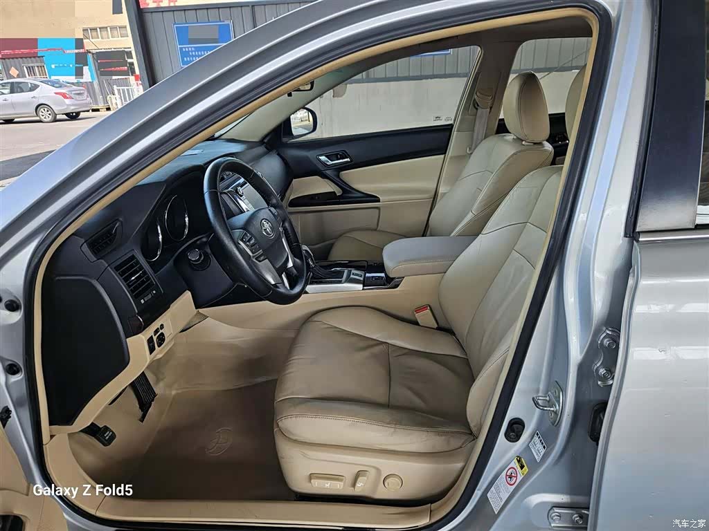 Toyota 2.5S, 2012 6