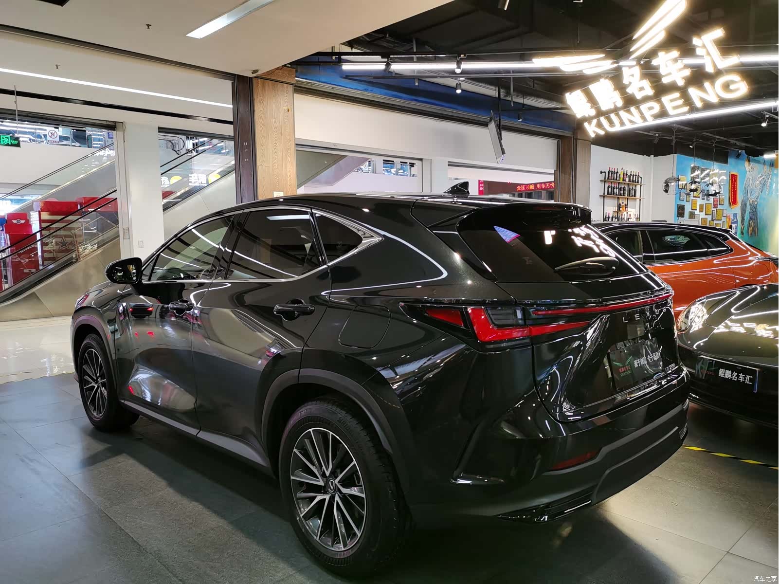 Lexus NX, 2023 3