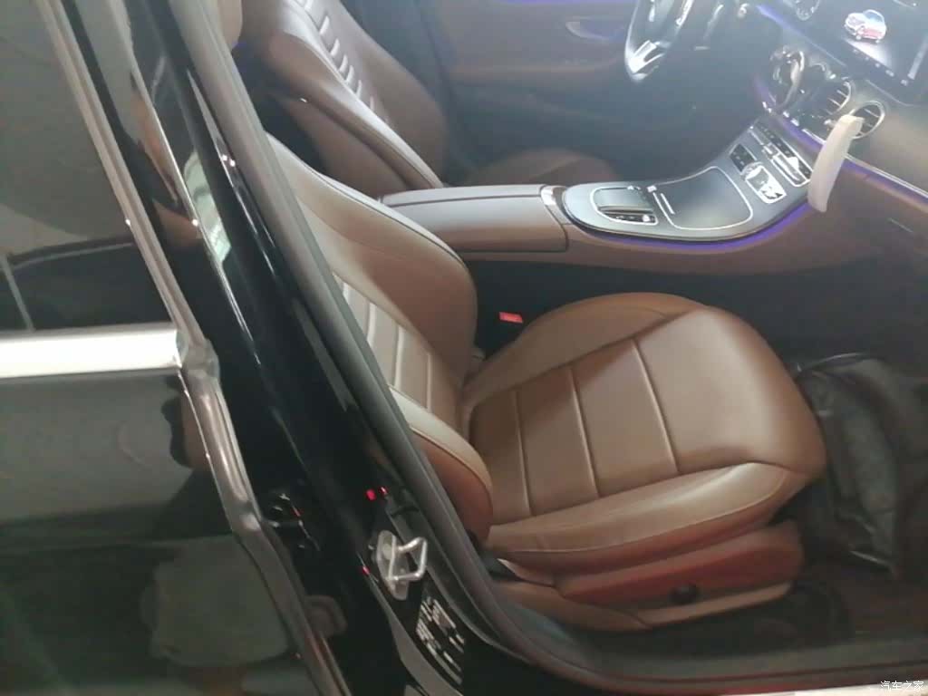 Mercedes-Benz E-Class, 2019 25