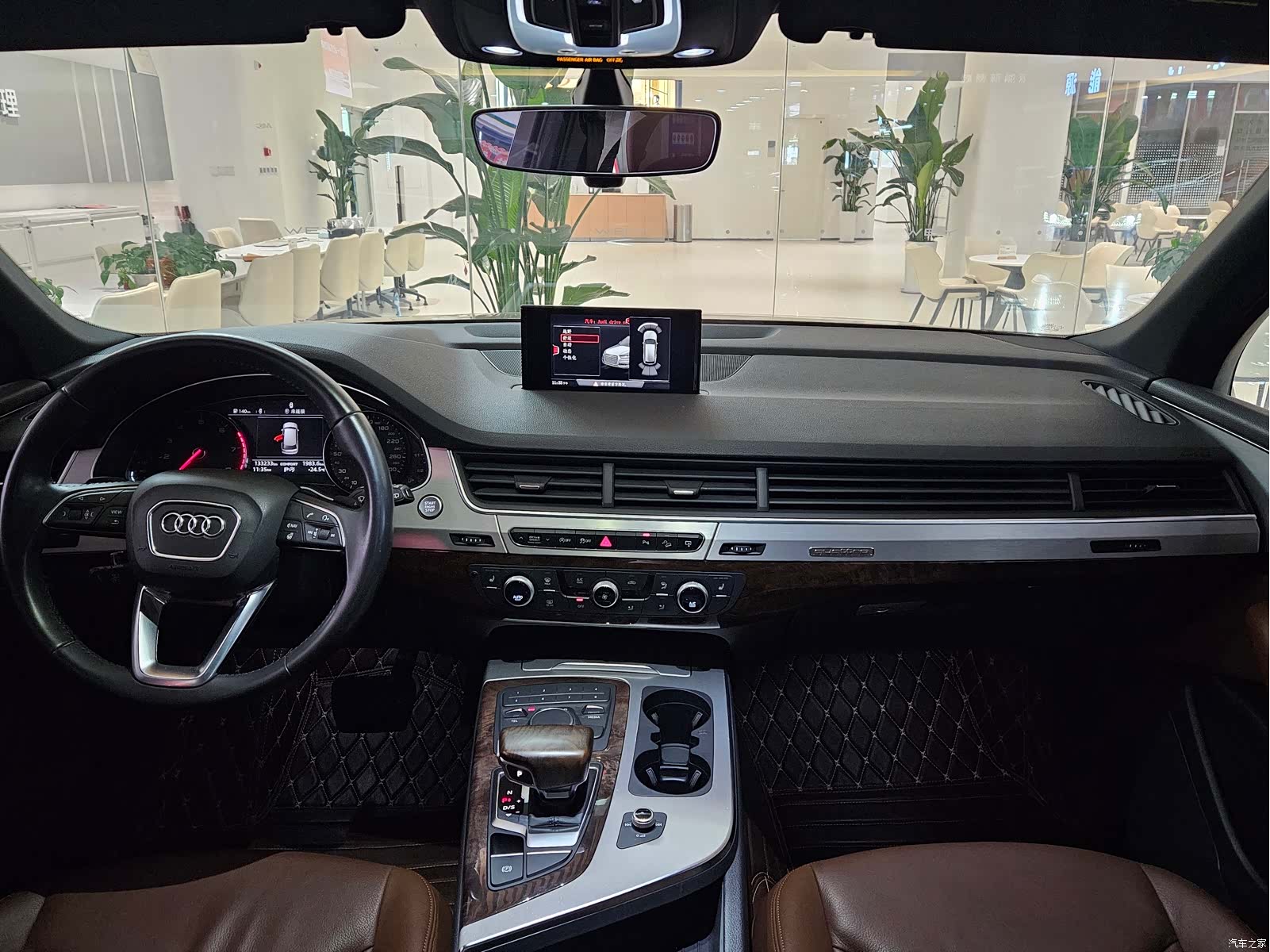 Audi Q7, 2016 10