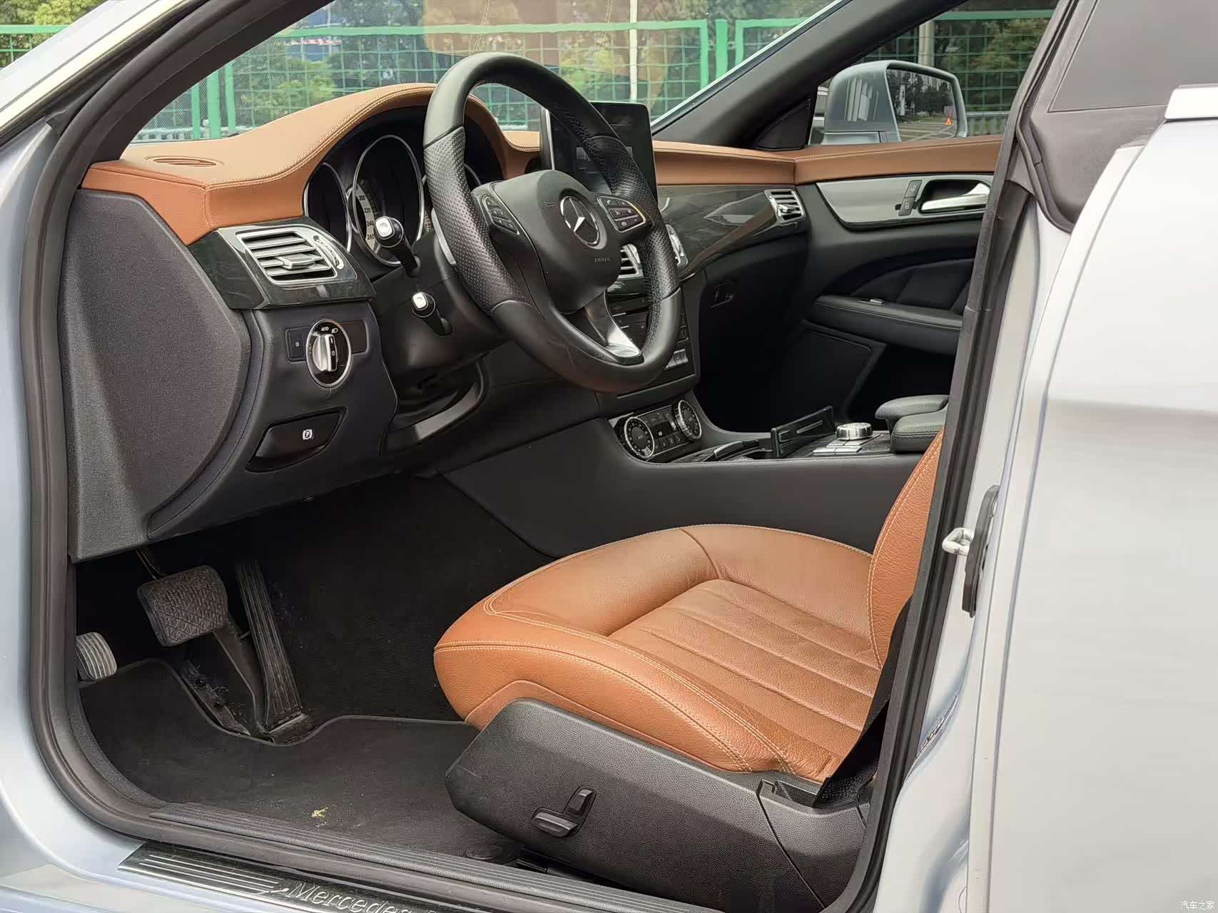 Mercedes-Benz CLS, 2015 все фото
