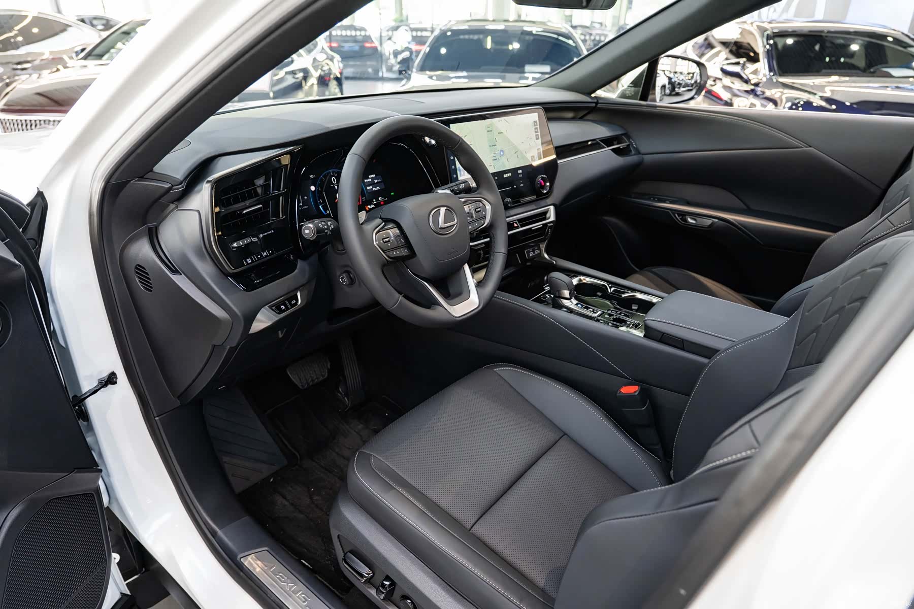 Lexus RX, 2026 9