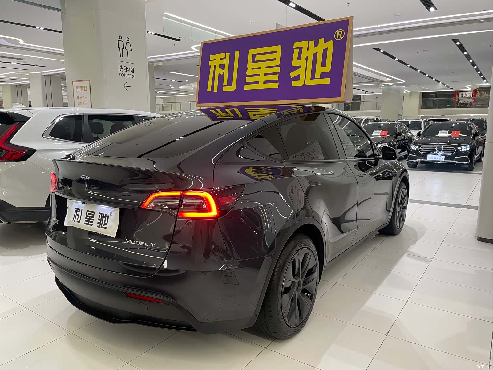 Tesla Model Y, 2024 3