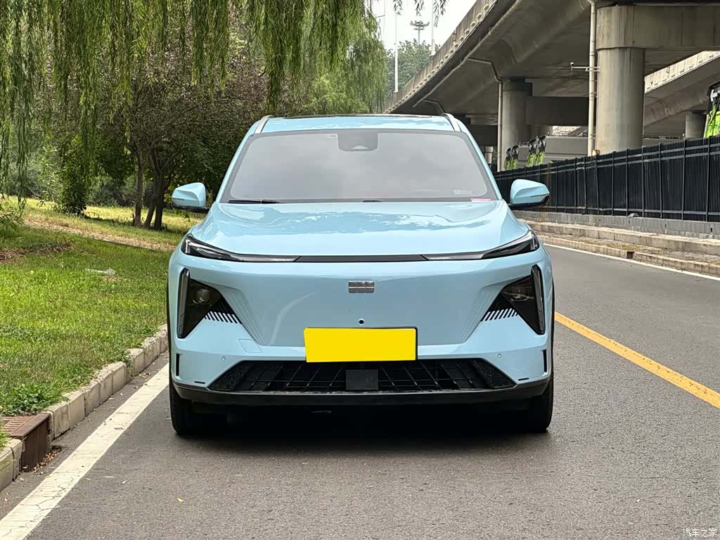 Geely Galaxy L7, 2023 2