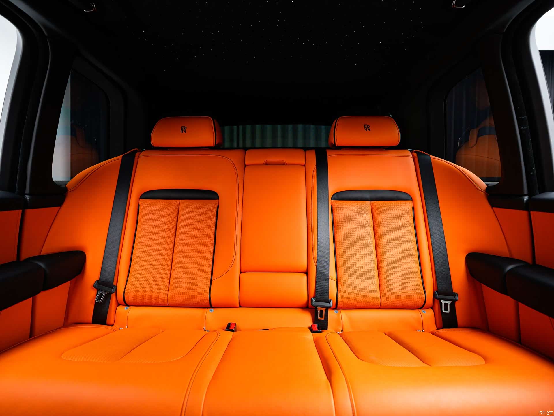 Rolls-Royce Cullinan, 2022 9