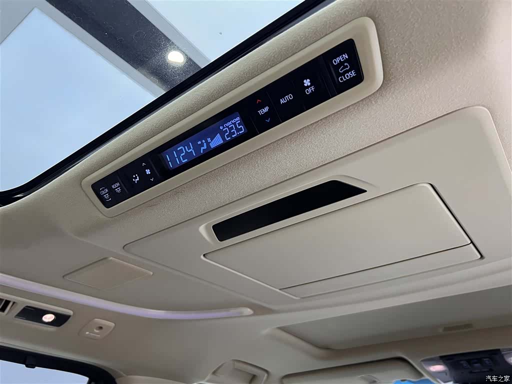 Toyota Alphard, 2020 23