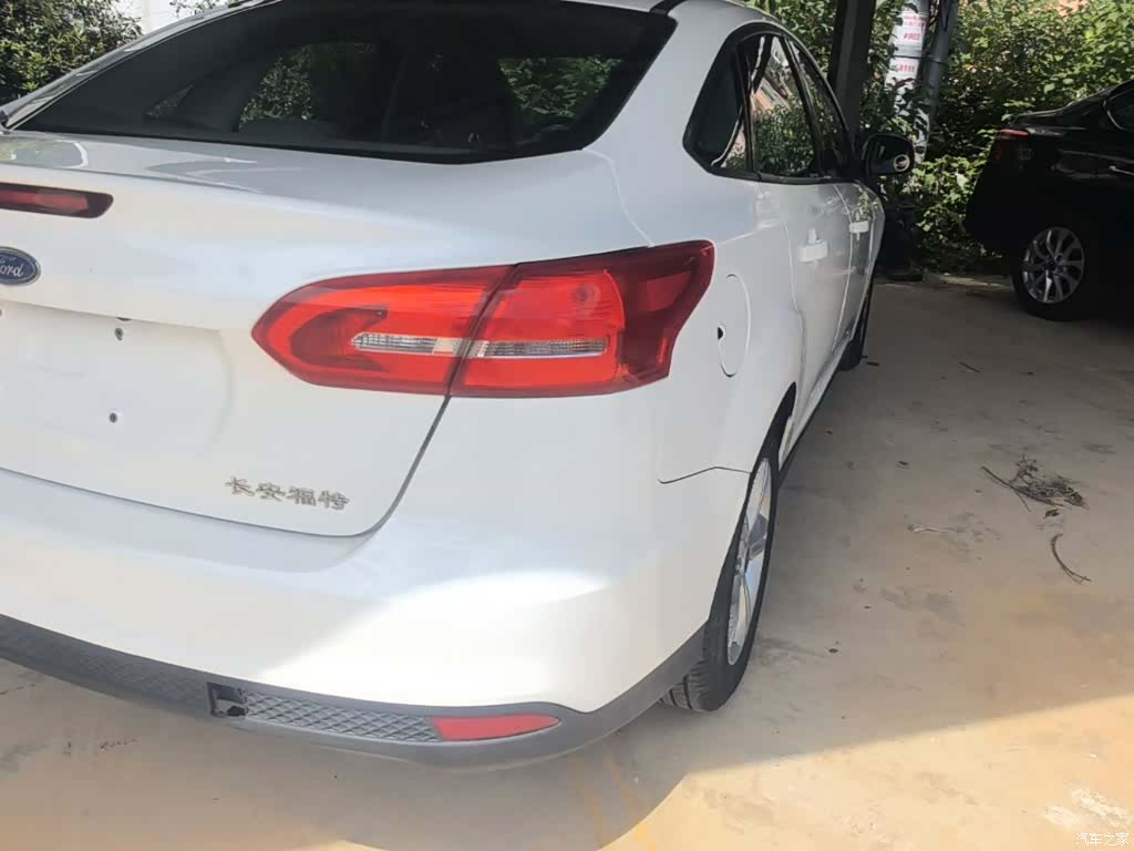 Ford Focus, 2015 8