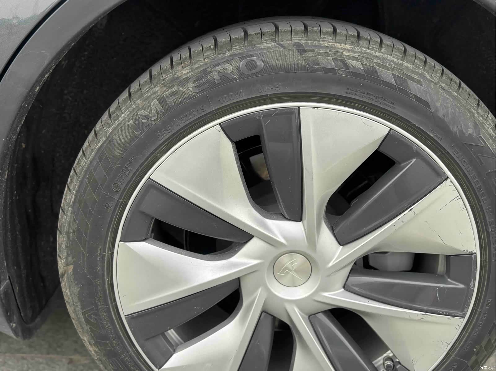 Tesla Model Y, 2021 13
