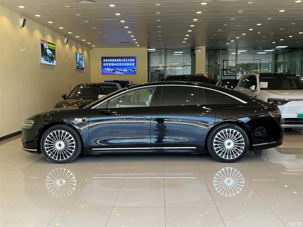 Stelato S9, 2025 4