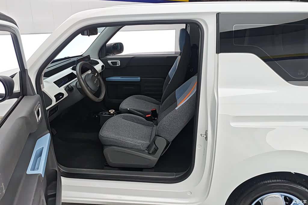 Geely Panda, 2023 11