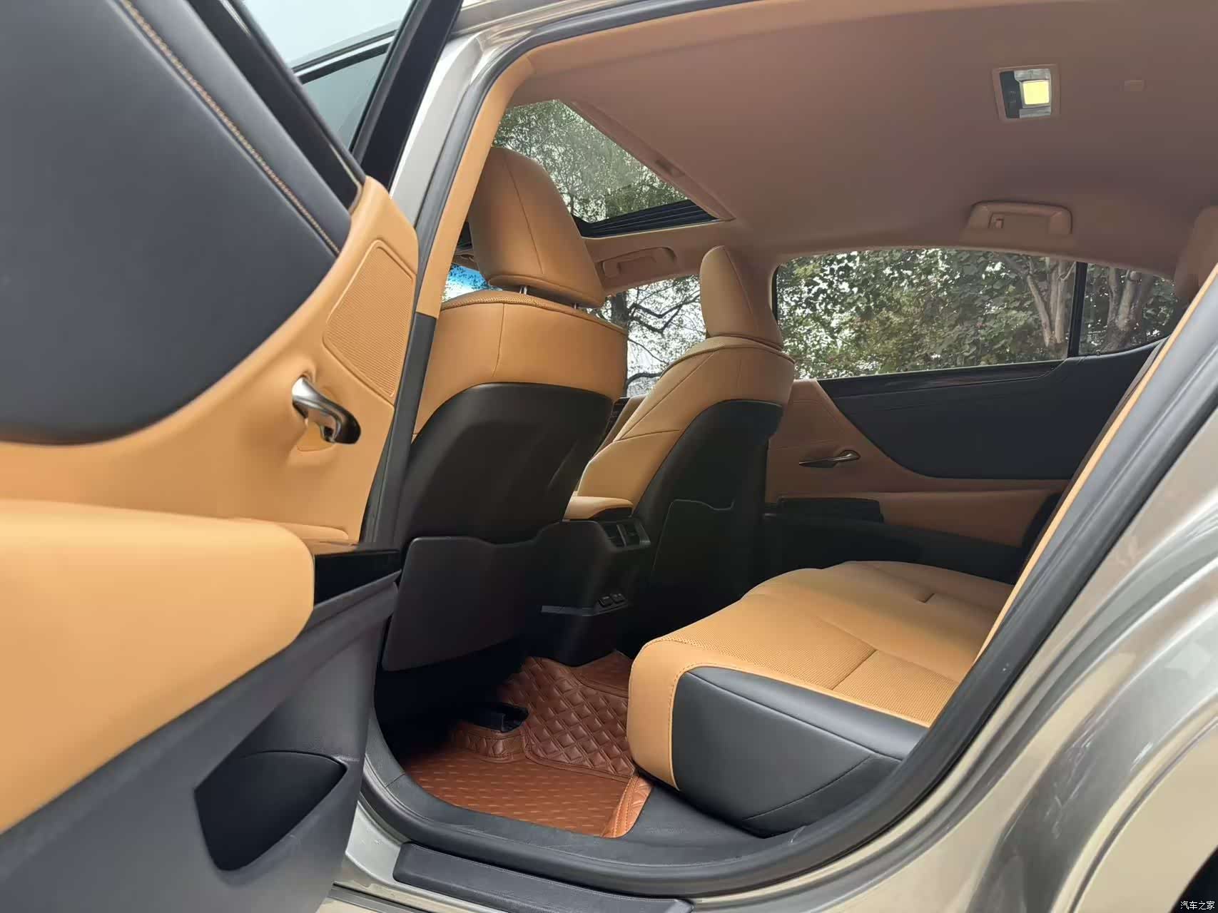 Lexus ES, 2024 8