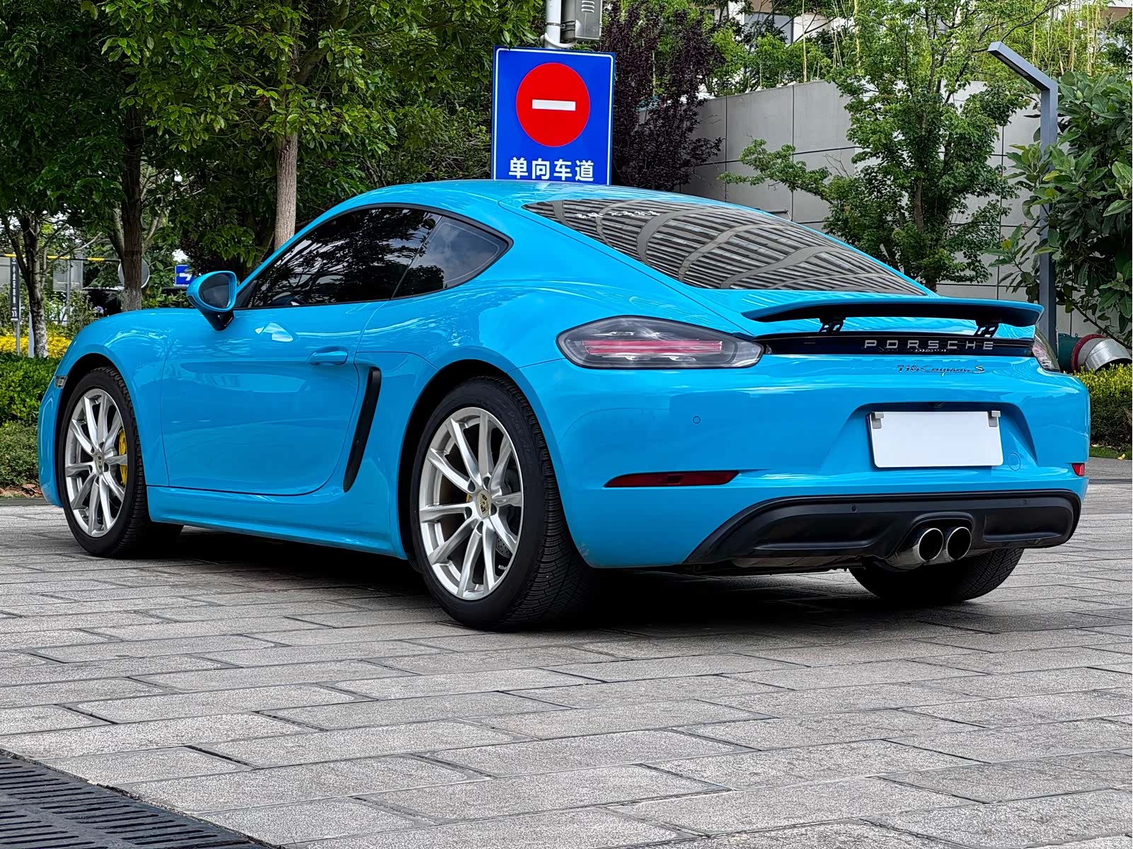 Porsche Cayman, 2017 4