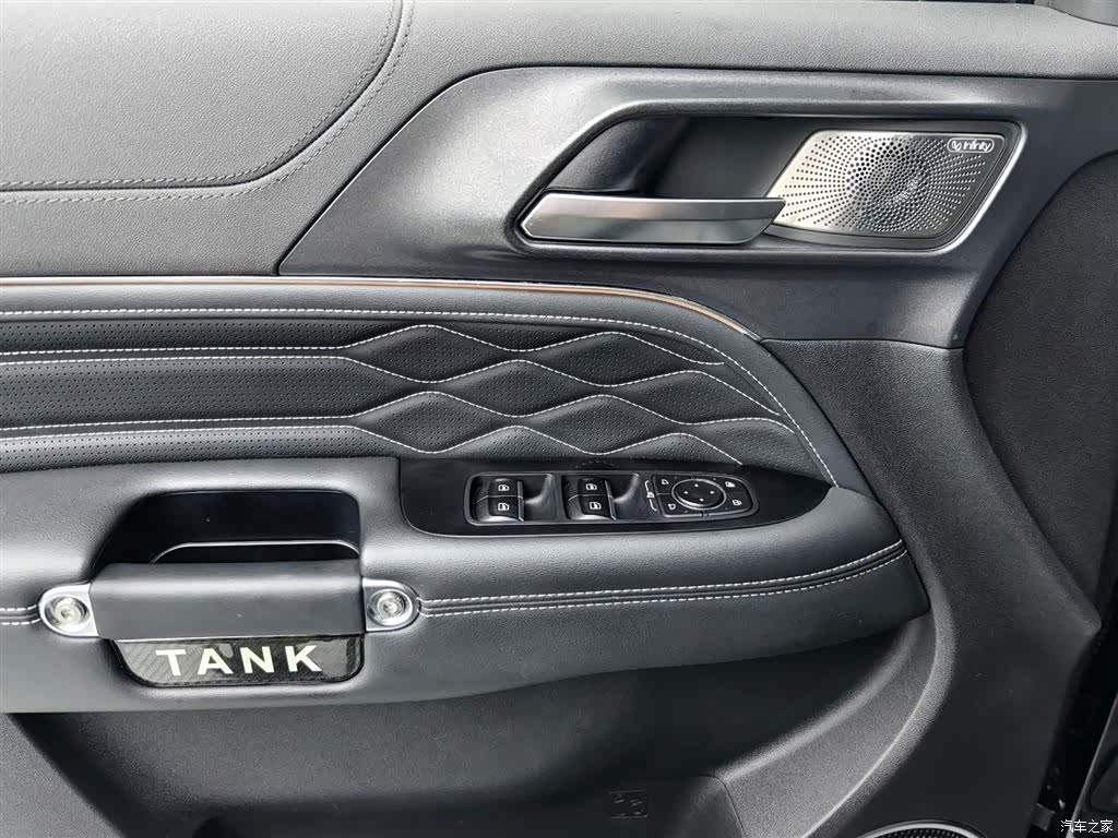 Tank 300, 2023 17