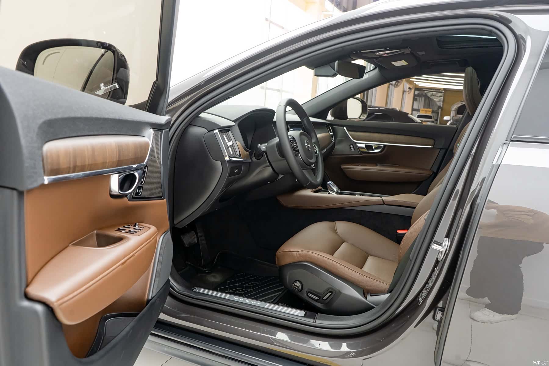 Volvo V90, 2025 6