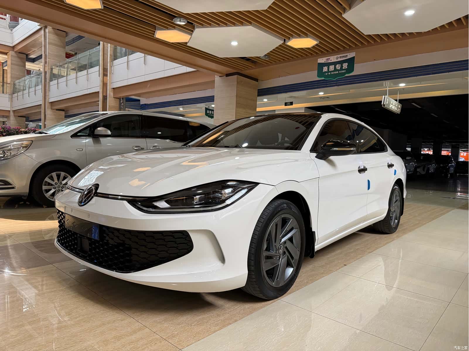 Volkswagen Lamando, 2022 1