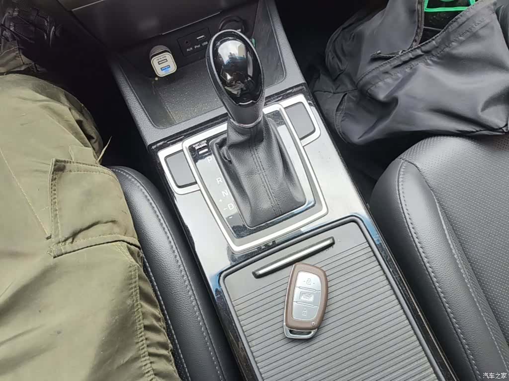 Hyundai GLS, 2016 10