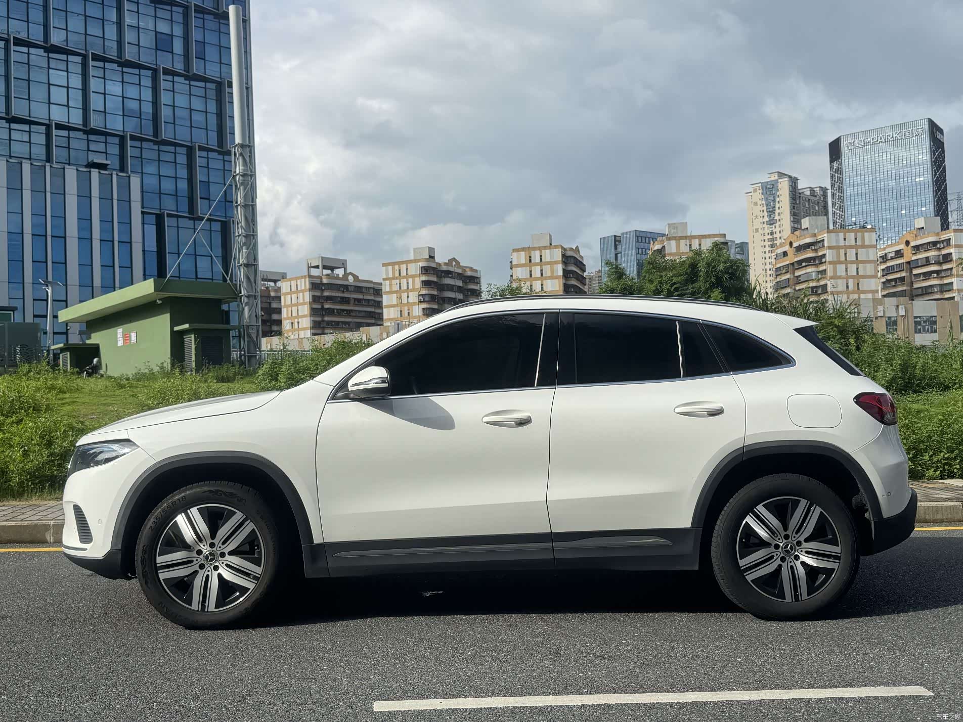 Mercedes-Benz EQA, 2023 4