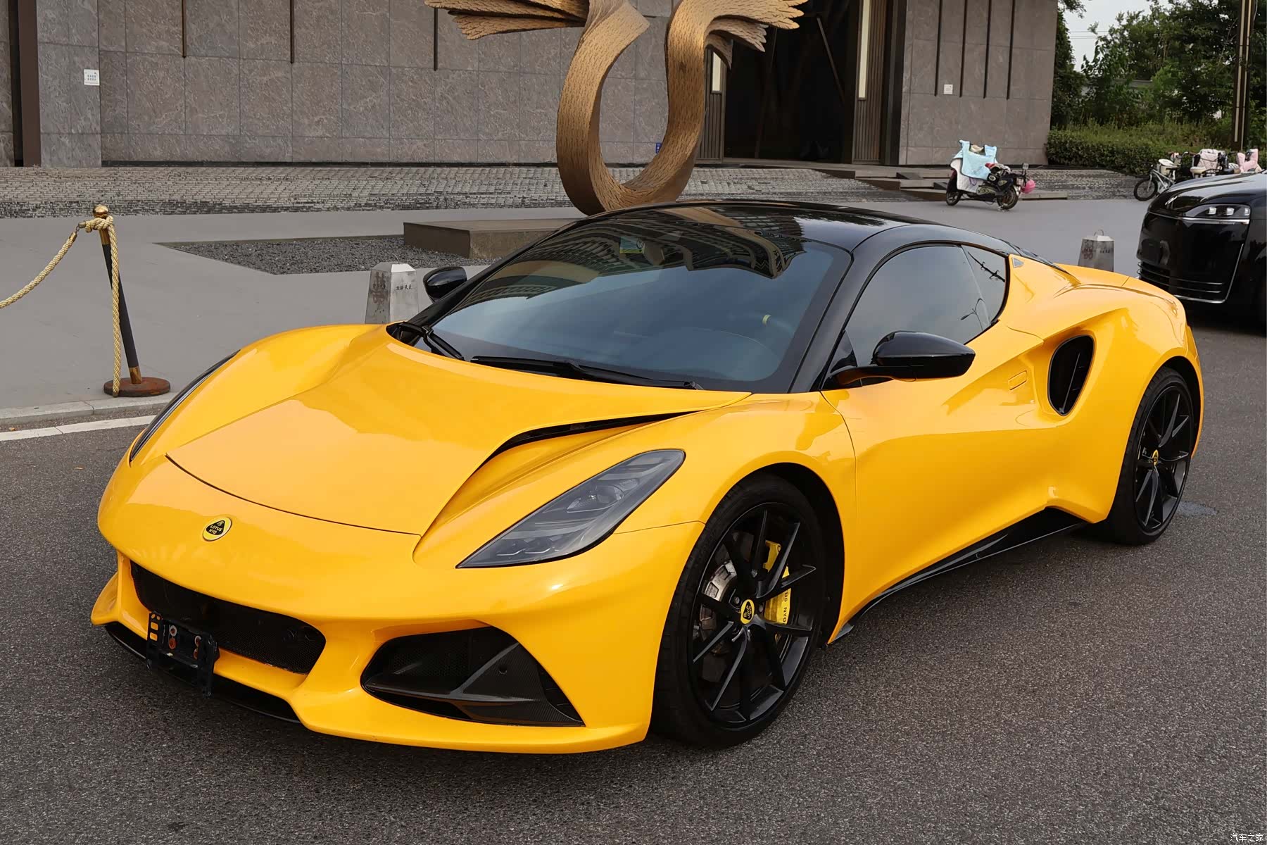 Lotus EMIRA, 2024 10