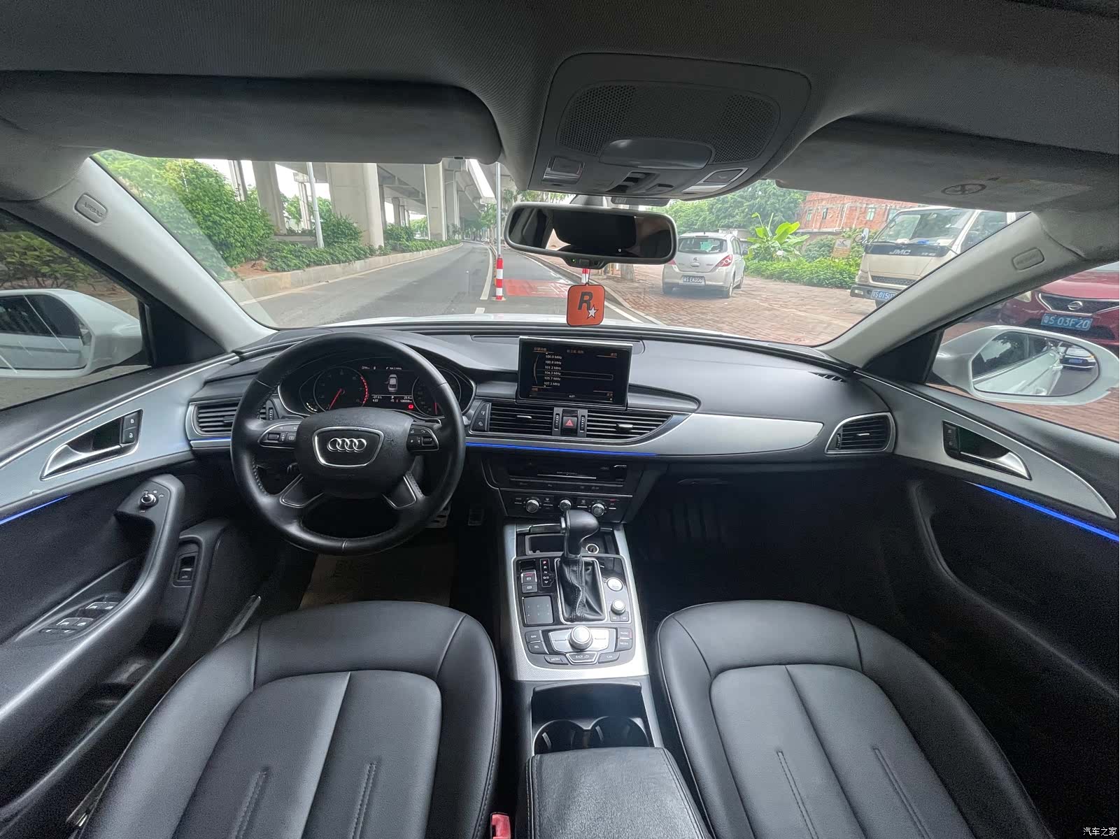 Audi A6L, 2015 9