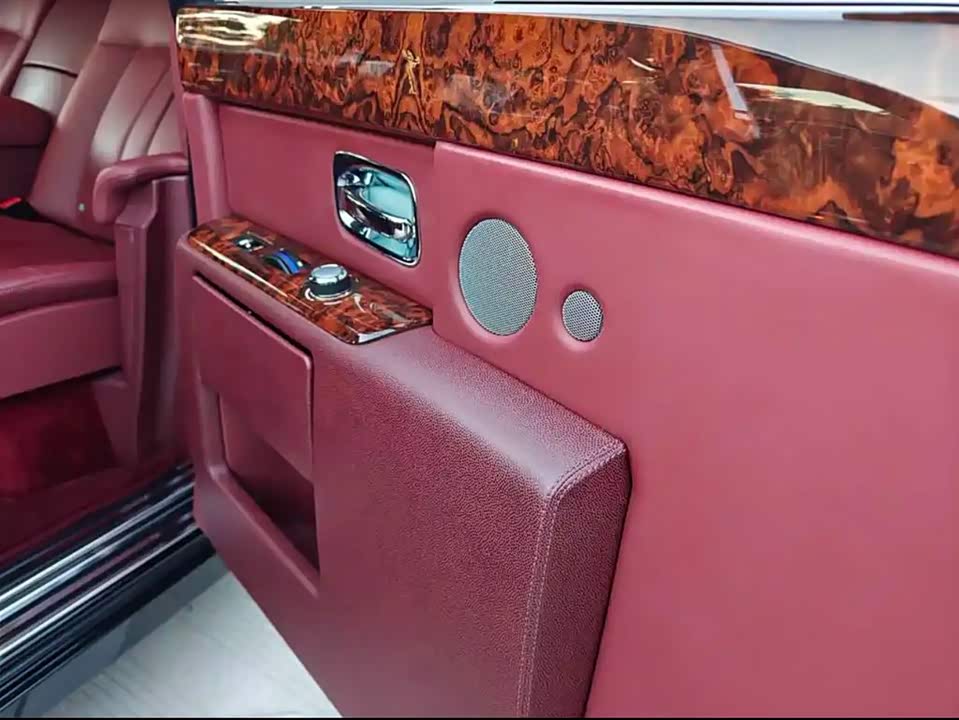 Rolls-Royce Phantom