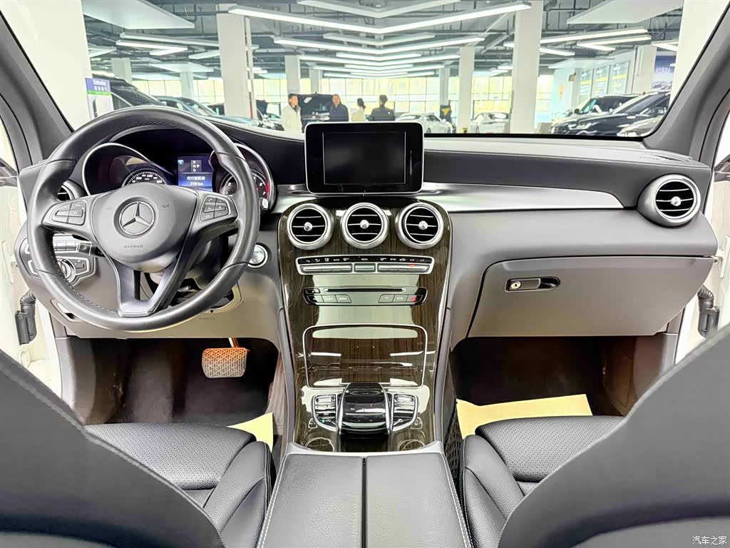 Mercedes-Benz GLC, 2016 7