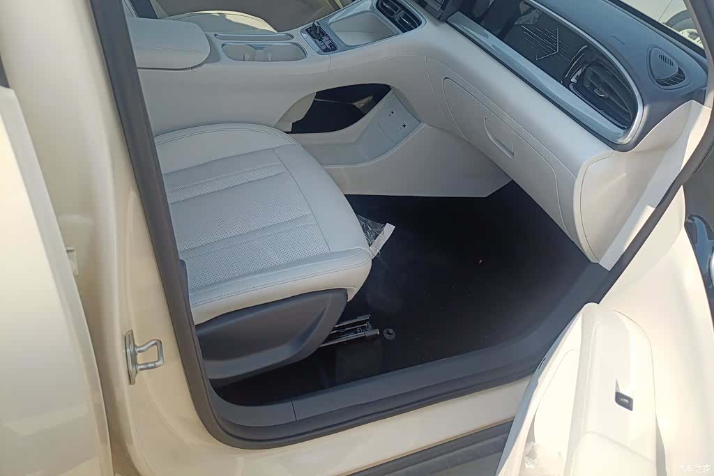 Geely Xingyuan, 2026 8