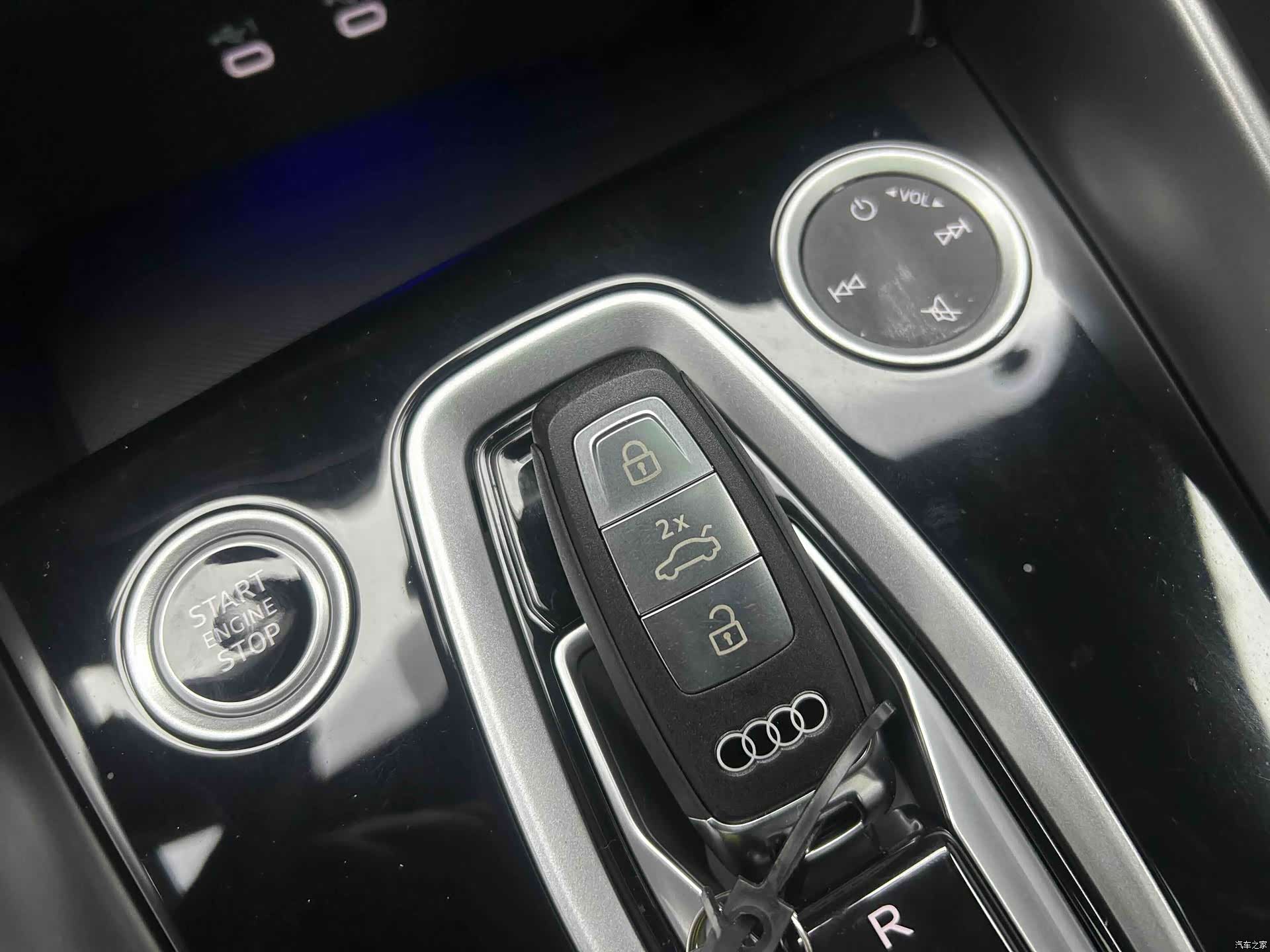 Audi Flying Spur, 2025 6