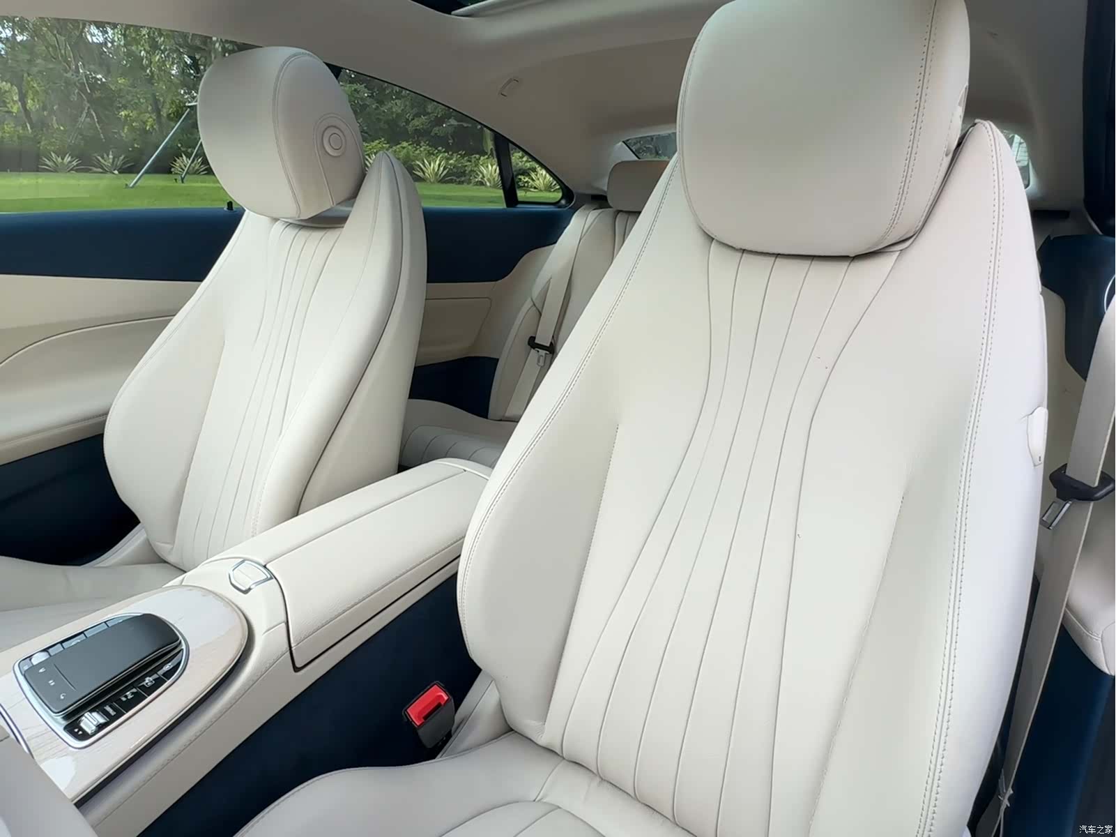 Mercedes-Benz E-Class, 2024 7