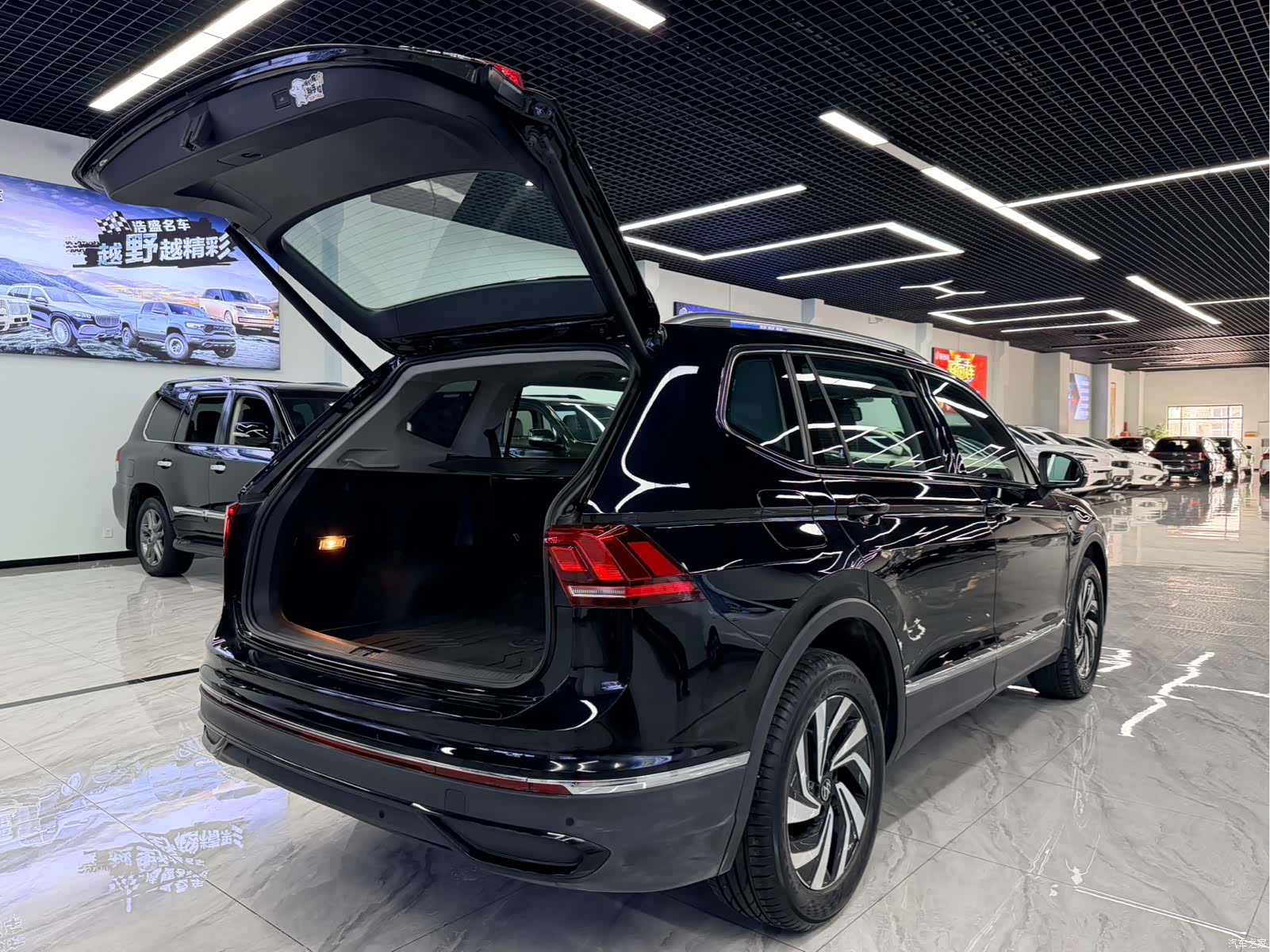 Volkswagen Tiguan L, 2024 все фото