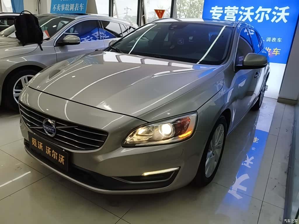 Volvo V60, 2015 2