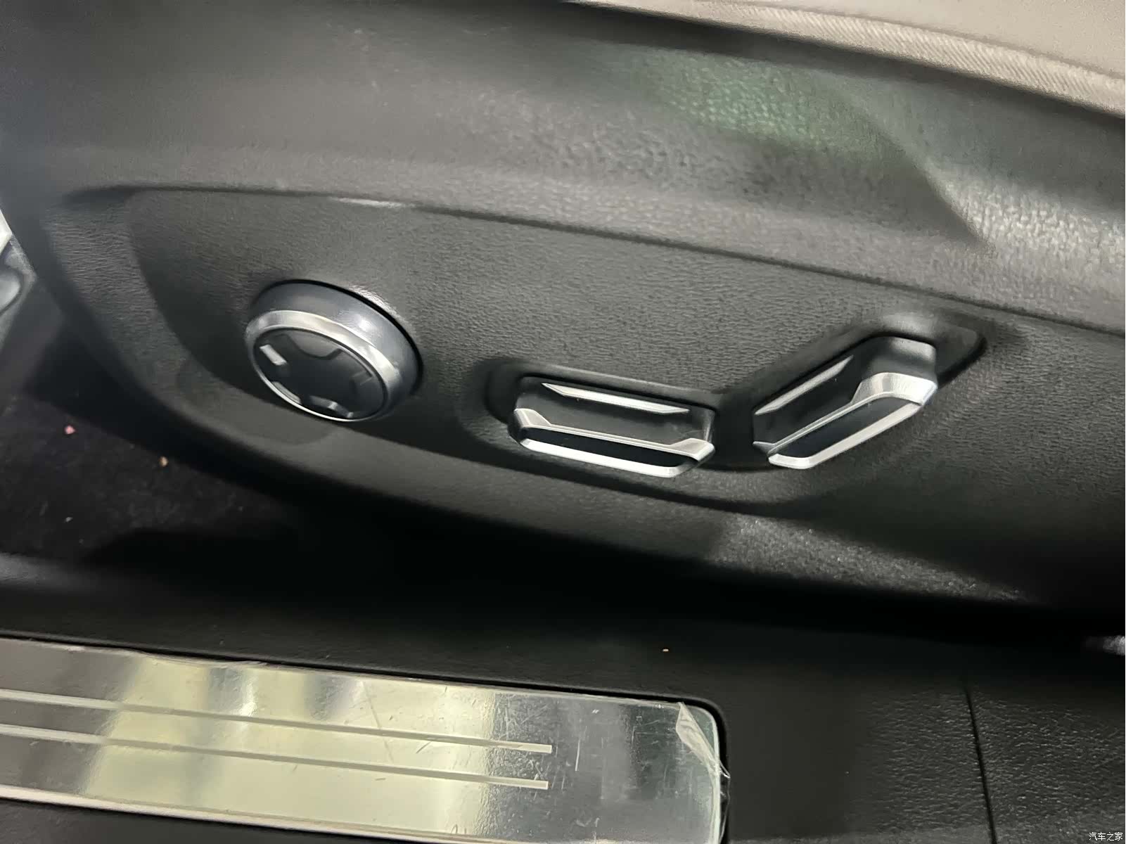 Geely 8, 2025 17